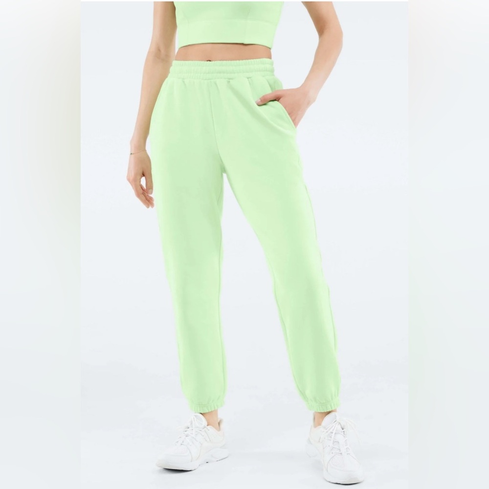 NWT Fabletics Sweatpants